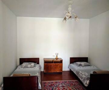 Фото номера Трехместный номер Гостевой дом Tatev Guest House г. Татев 3