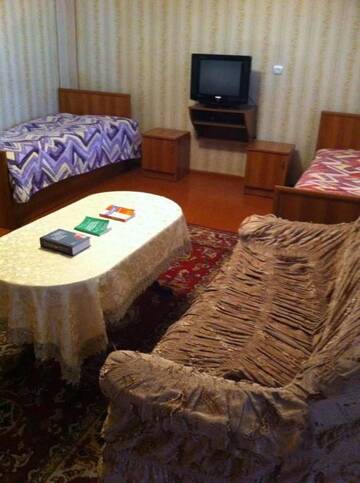 Фото номера Семейный номер Делюкс Отели типа «постель и завтрак» Anush`s B&amp;B г. Татев 2