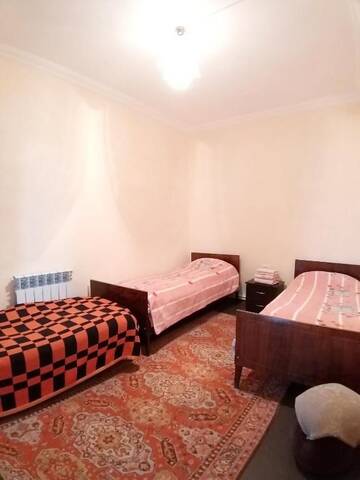 Фото номера Двухместный номер с 2 отдельными кроватями Гостевой дом Tatev Emma B&amp;B г. Татев 5